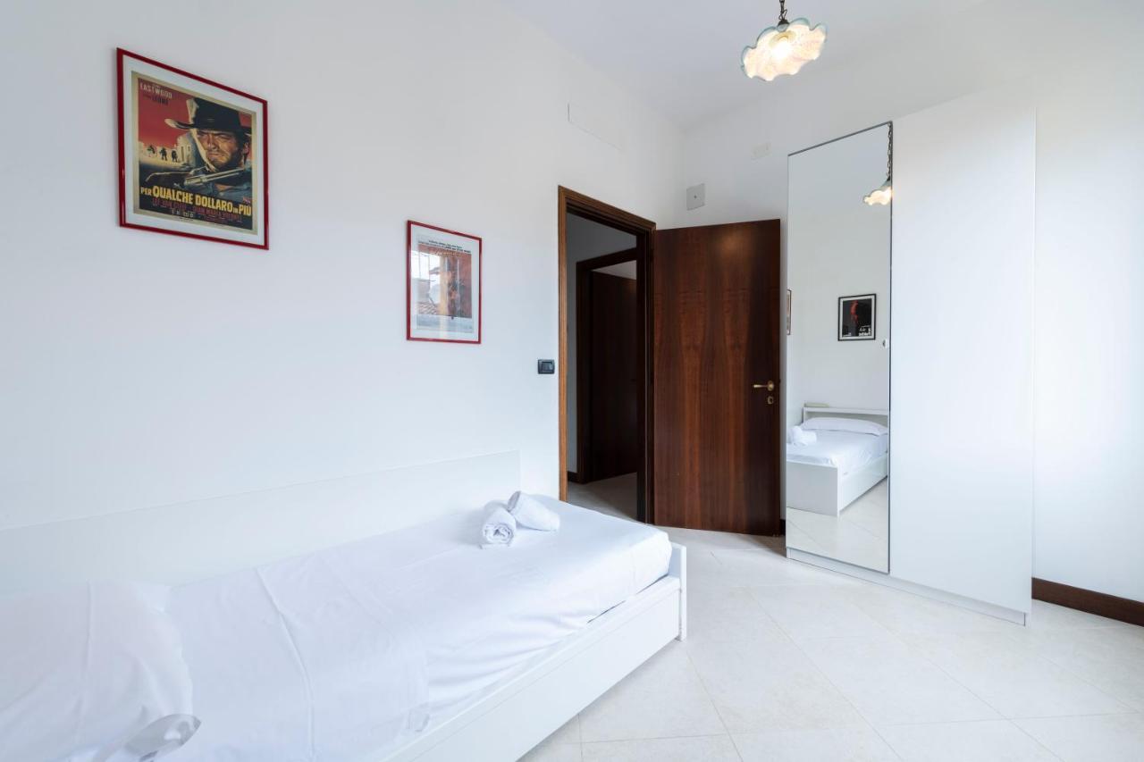 Verona Movie Lovers Apartment ภายนอก รูปภาพ