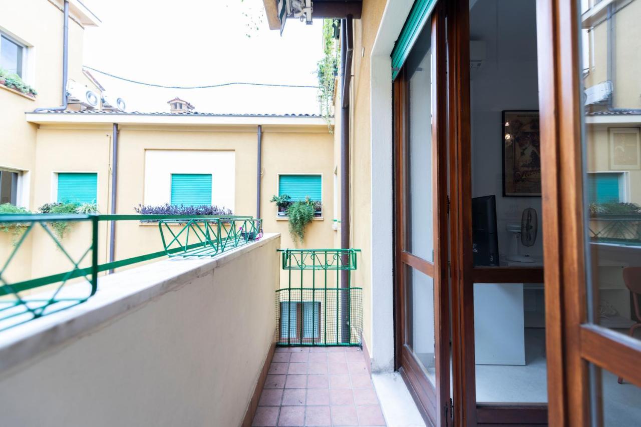 Verona Movie Lovers Apartment ภายนอก รูปภาพ